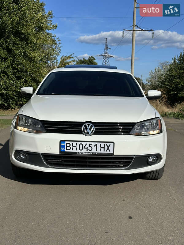 Седан Volkswagen Jetta 2014 в Одесі
