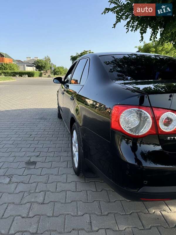 Седан Volkswagen Jetta 2006 в Одесі