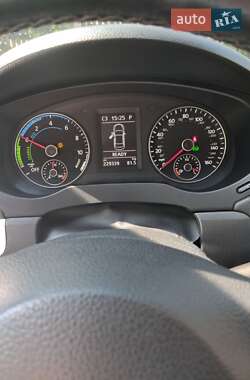 Седан Volkswagen Jetta 2013 в 