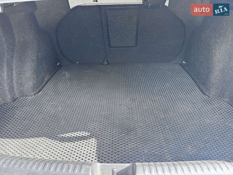 Седан Volkswagen Jetta 2016 в Новомосковську