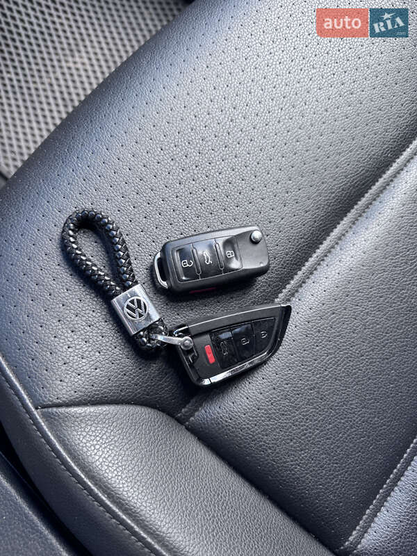 Седан Volkswagen Jetta 2016 в Новомосковську