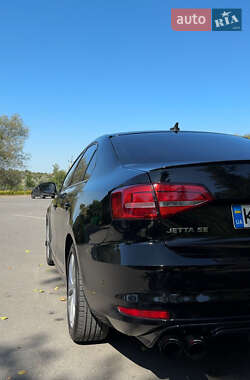 Седан Volkswagen Jetta 2014 в 
