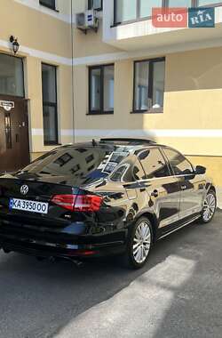 Седан Volkswagen Jetta 2014 в 