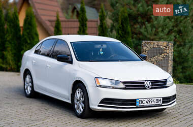 Седан Volkswagen Jetta 2015 в 