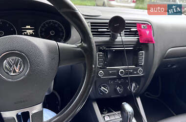 Седан Volkswagen Jetta 2014 в 