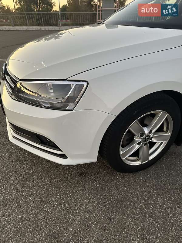 Седан Volkswagen Jetta 2016 в Києві фото 9 Седан Volkswagen Jetta 2016 в Києві