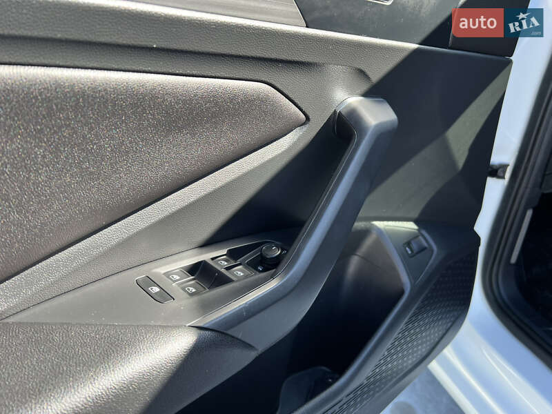 Седан Volkswagen Jetta 2018 в Чорткові