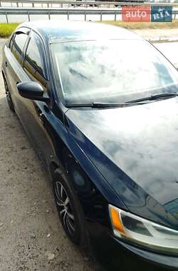 Седан Volkswagen Jetta 2013 в 
