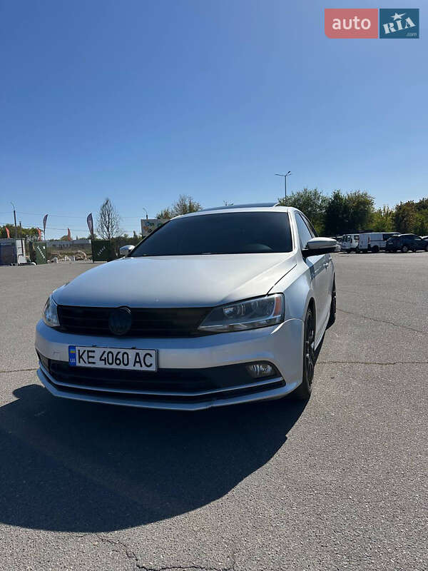 Volkswagen Jetta 2015