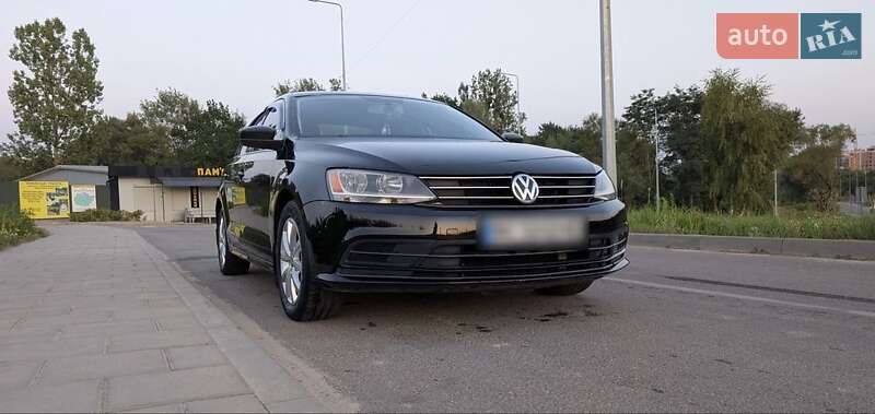 Седан Volkswagen Jetta 2016 в Львове
