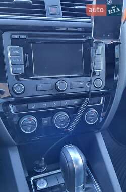 Седан Volkswagen Jetta 2015 в 
