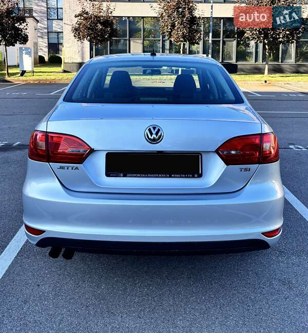 Седан Volkswagen Jetta 2011 в Києві
