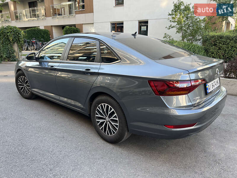 Седан Volkswagen Jetta 2018 в Бердичеве