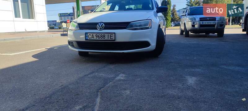 Седан Volkswagen Jetta 2012 в Черкасах