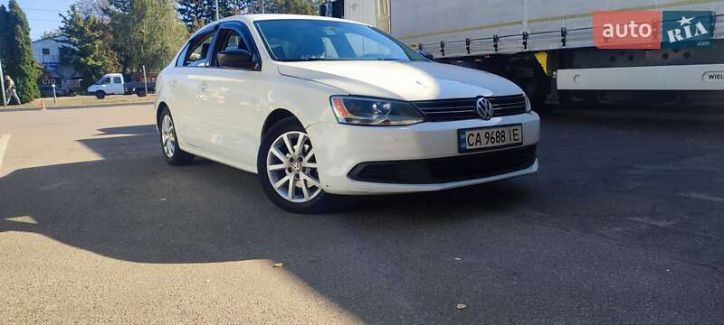 Седан Volkswagen Jetta 2012 в Черкасах