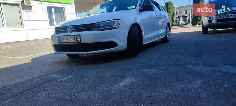 Седан Volkswagen Jetta 2012 в Черкасах