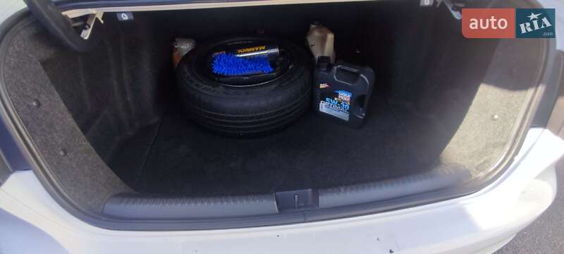 Седан Volkswagen Jetta 2012 в Черкасах