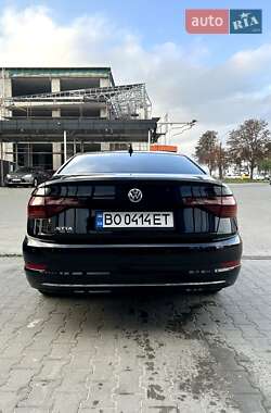 Седан Volkswagen Jetta 2019 в 