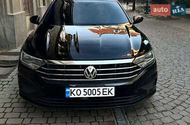 Седан Volkswagen Jetta 2019 в 