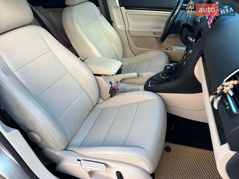 Универсал Volkswagen Jetta 2013 в Одессе