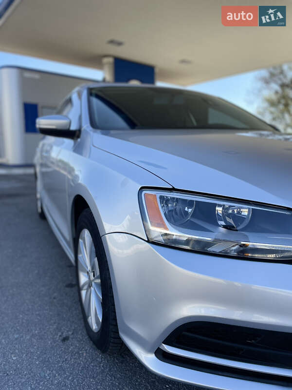 Седан Volkswagen Jetta 2014 в Запорожье