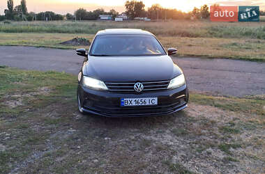 Седан Volkswagen Jetta 2011 в Карлівці