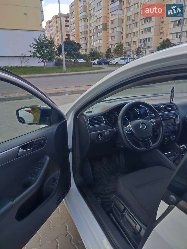 Седан Volkswagen Jetta 2014 в Полтаве