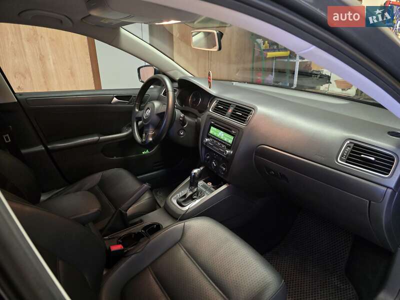 Седан Volkswagen Jetta 2013 в Николаеве фото 6 Седан Volkswagen Jetta 2013 в Николаеве