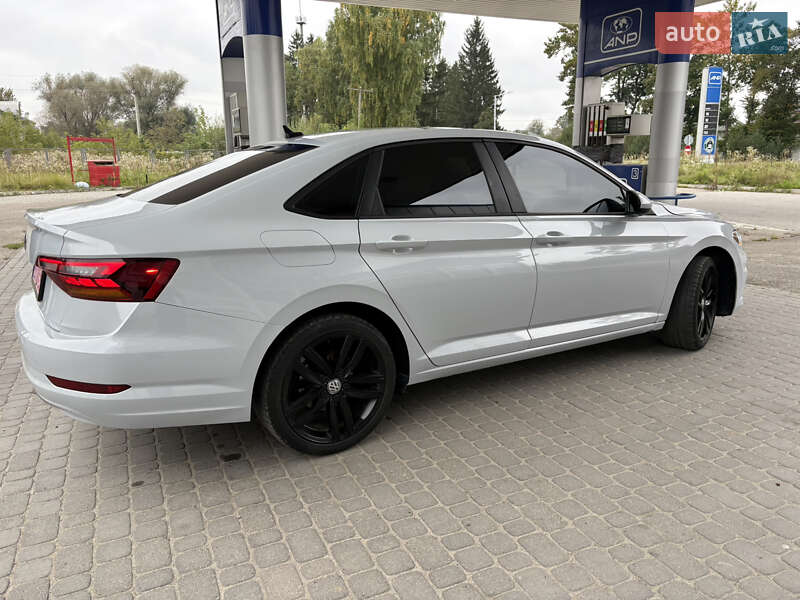 Седан Volkswagen Jetta 2019 в Самборі