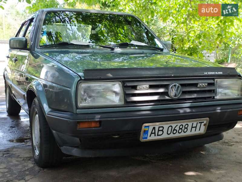 Седан Volkswagen Jetta 1989 в 