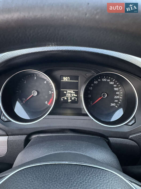 Седан Volkswagen Jetta 2014 в Дубно фото 9 Седан Volkswagen Jetta 2014 в Дубно