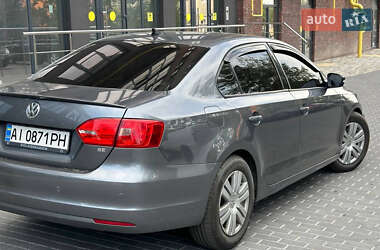 Седан Volkswagen Jetta 2014 в 