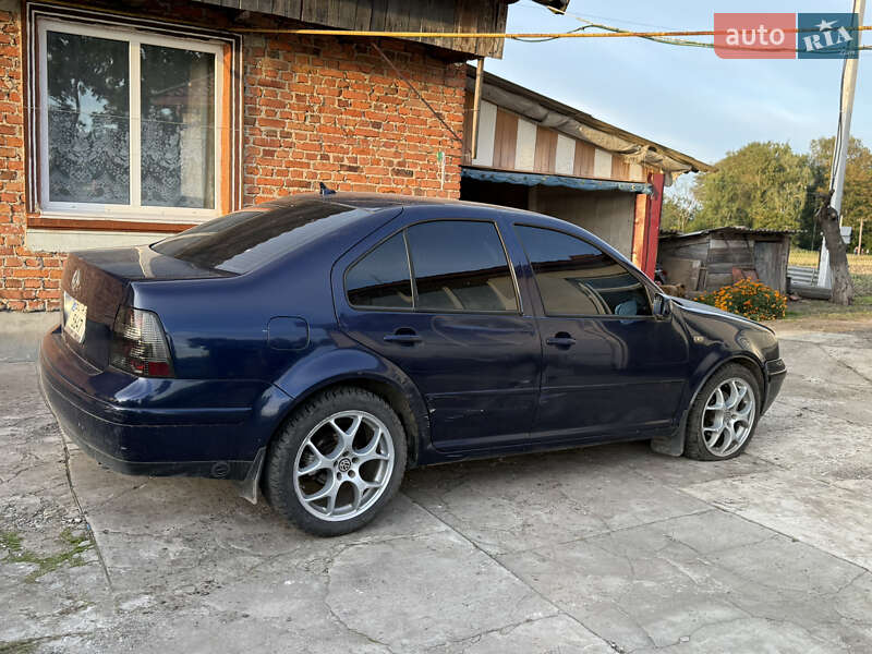 Седан Volkswagen Jetta 2000 в Львове