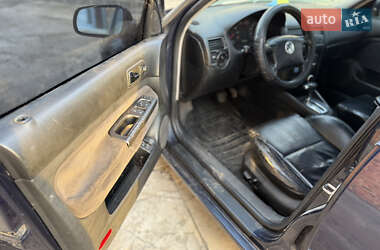 Седан Volkswagen Jetta 2000 в 