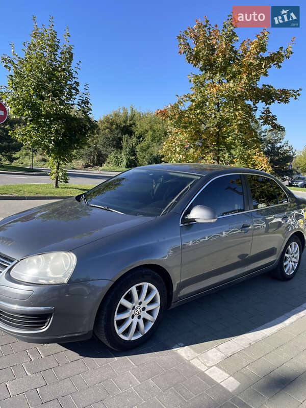 Volkswagen Jetta 2010