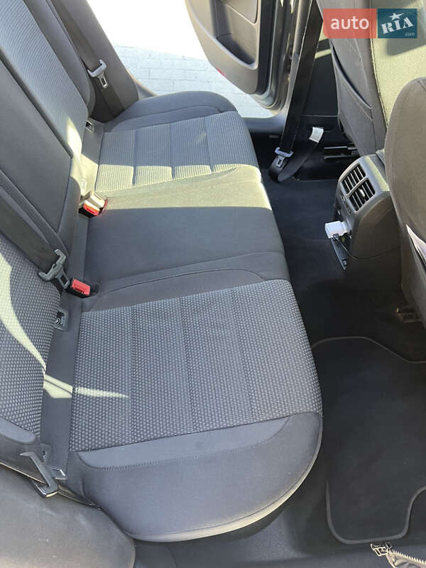 Седан Volkswagen Jetta 2010 в Хмельницькому