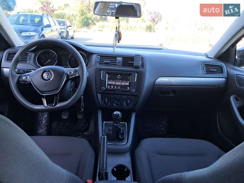 Седан Volkswagen Jetta 2015 в Мурованом фото 16 Седан Volkswagen Jetta 2015 в Мурованом