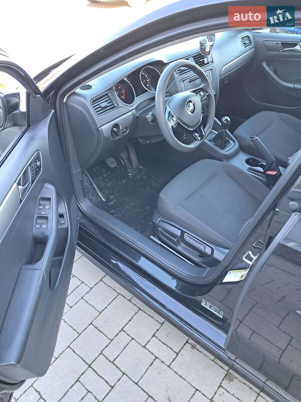 Седан Volkswagen Jetta 2015 в Мурованом фото 50 Седан Volkswagen Jetta 2015 в Мурованом