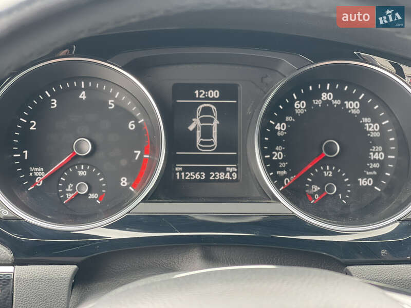 Седан Volkswagen Jetta 2017 в Хмельницькому