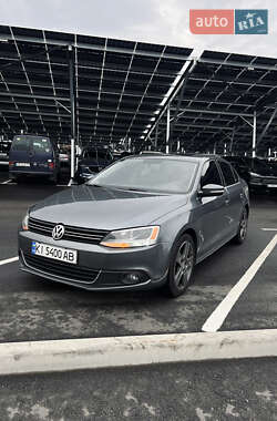 Седан Volkswagen Jetta 2014 в Києві