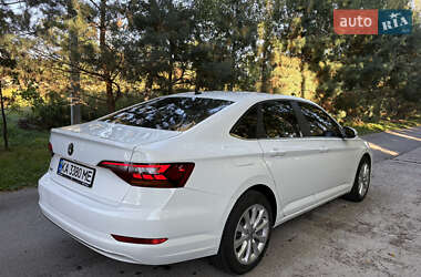 Седан Volkswagen Jetta 2019 в Киеве