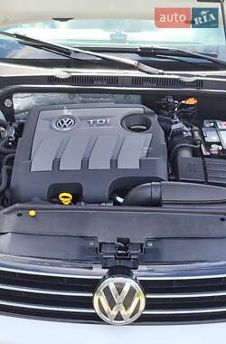 Седан Volkswagen Jetta 2016 в 