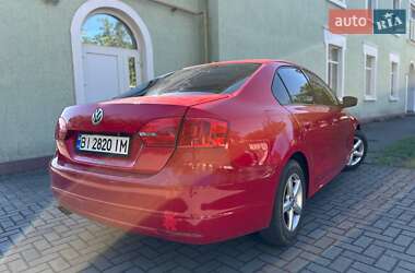 Седан Volkswagen Jetta 2012 в 