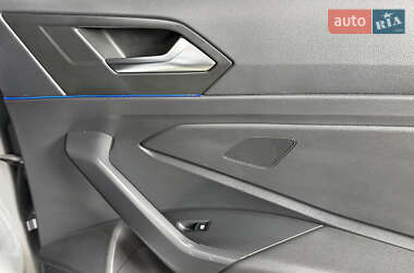 Седан Volkswagen Jetta 2019 в 