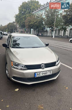 Седан Volkswagen Jetta 2013 в 
