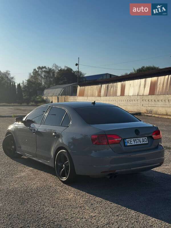 Седан Volkswagen Jetta 2013 в Никополе
