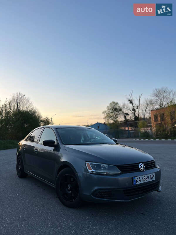 Седан Volkswagen Jetta 2014 в Стрые