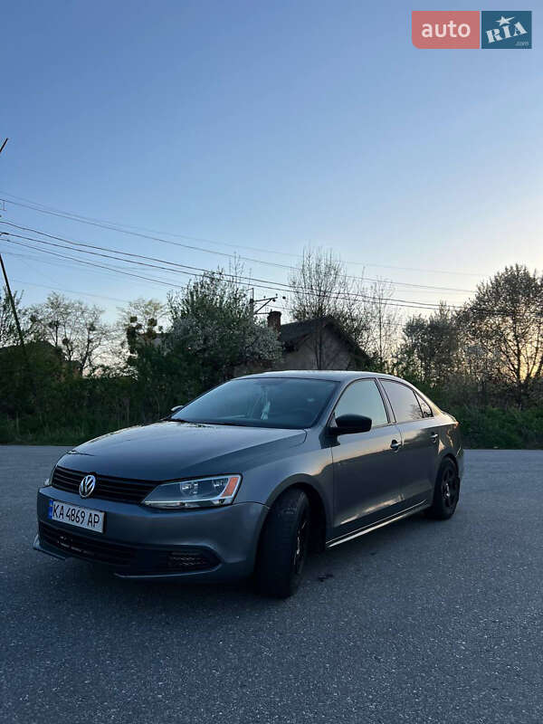 Седан Volkswagen Jetta 2014 в Стрые