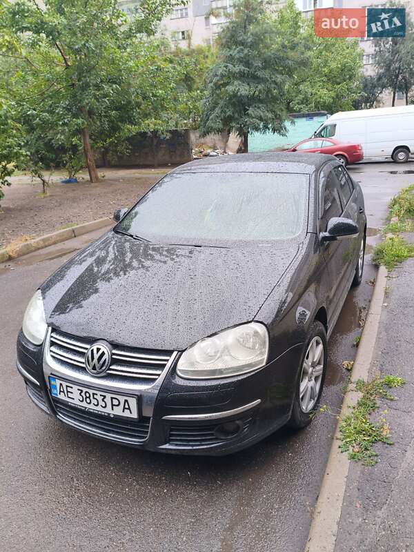 Седан Volkswagen Jetta 2006 в Кривом Роге