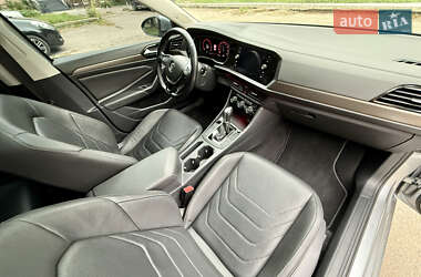 Седан Volkswagen Jetta 2019 в 